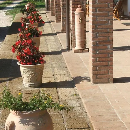 Casale Arcadia בית הארחה