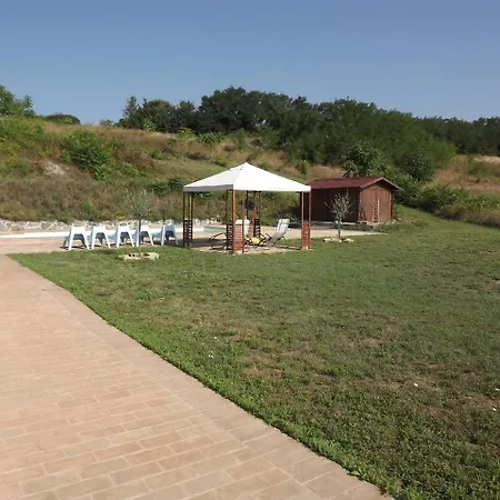Casale Arcadia בית הארחה 3*